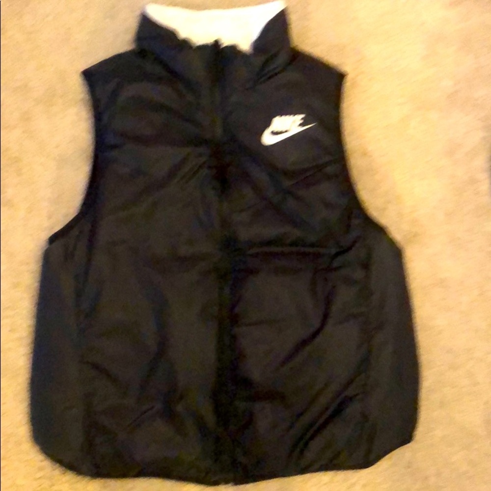 Nike Reversible Puffer Vest Jacket—Barely worn